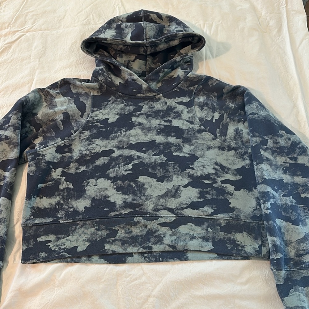 Lululemon Loungeful Cropped Hoodie Size 4 - Picture 2 of 8